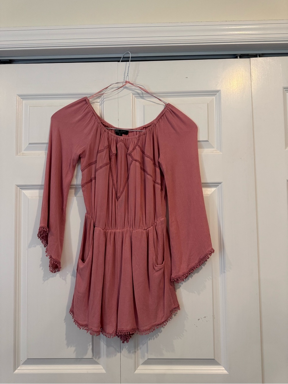 Romeo + Juliet Couture Dusty Rose Romper Boho Bell Sleeve S